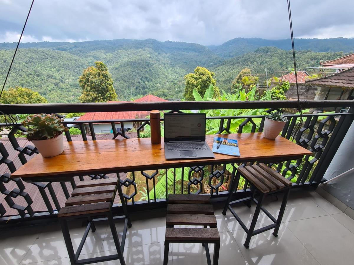 Dong Paloh Hostel Munduk エクステリア 写真