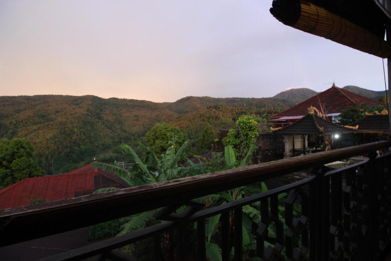 Dong Paloh Hostel Munduk エクステリア 写真